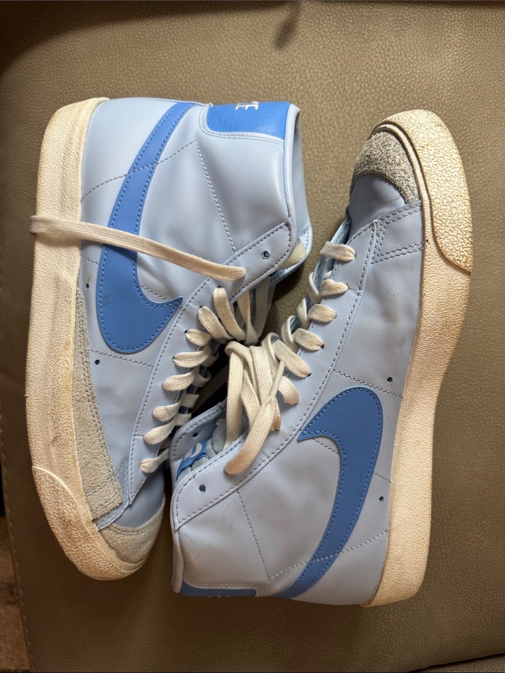 Nike high top leather blue one blue basketball shoes size 11.5 excellent